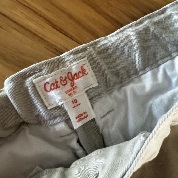 Boys Cat and Jack khaki pants size 10 - Picture 2 of 2